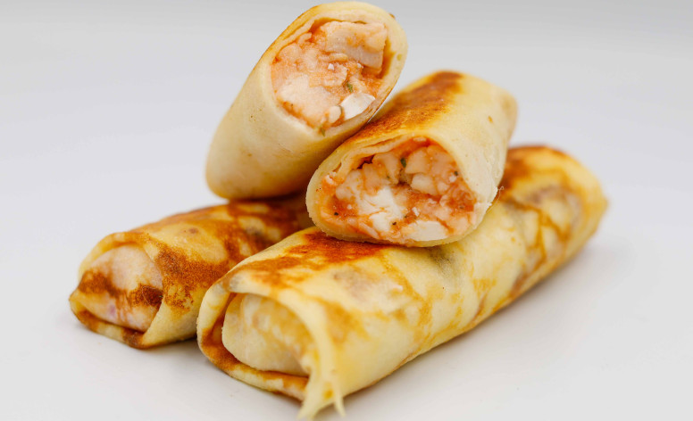  Блинчик с курицей и моцареллой